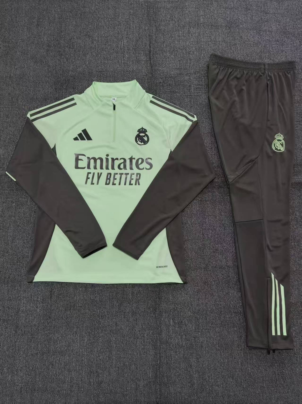 Kids Real Madrid Training Tracksuits 25/26 Football Kit Soccer Jersey