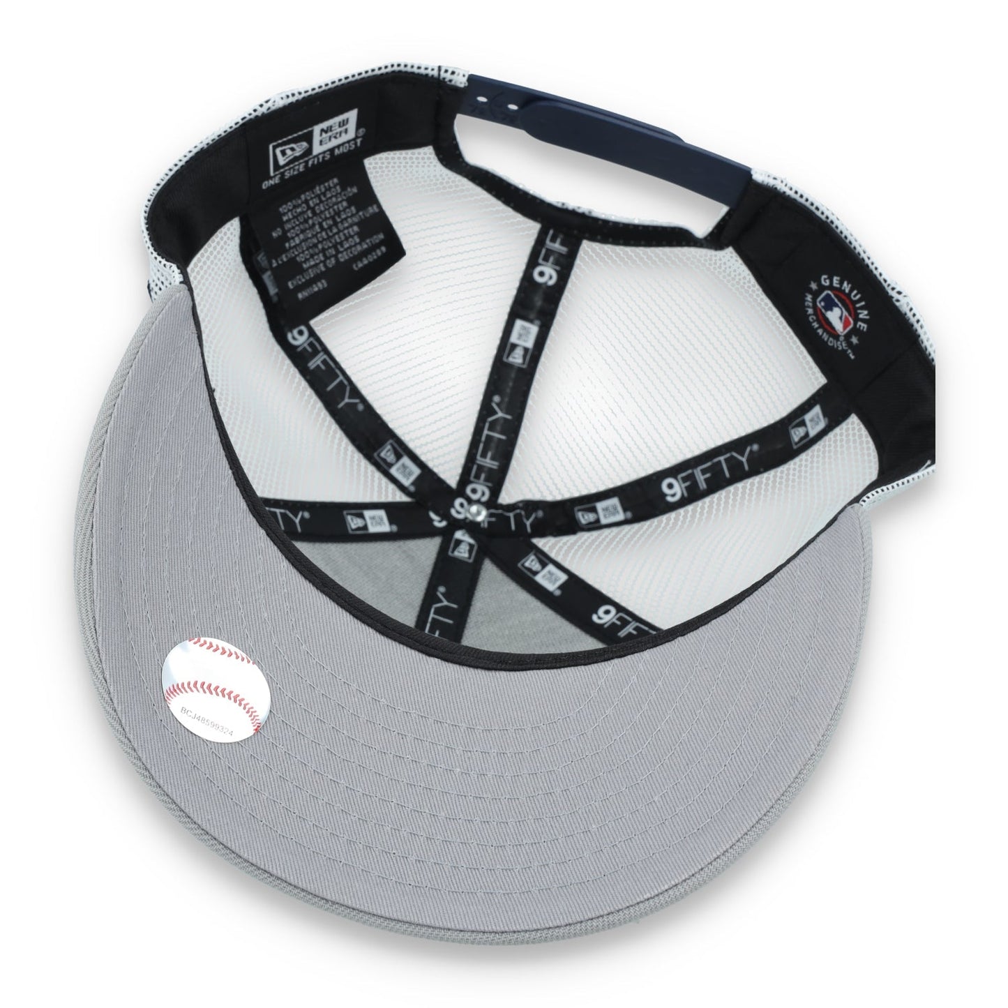 New Era New York Yankees Throwback Low Profile 9FIFTY Trucker Snapback Hat