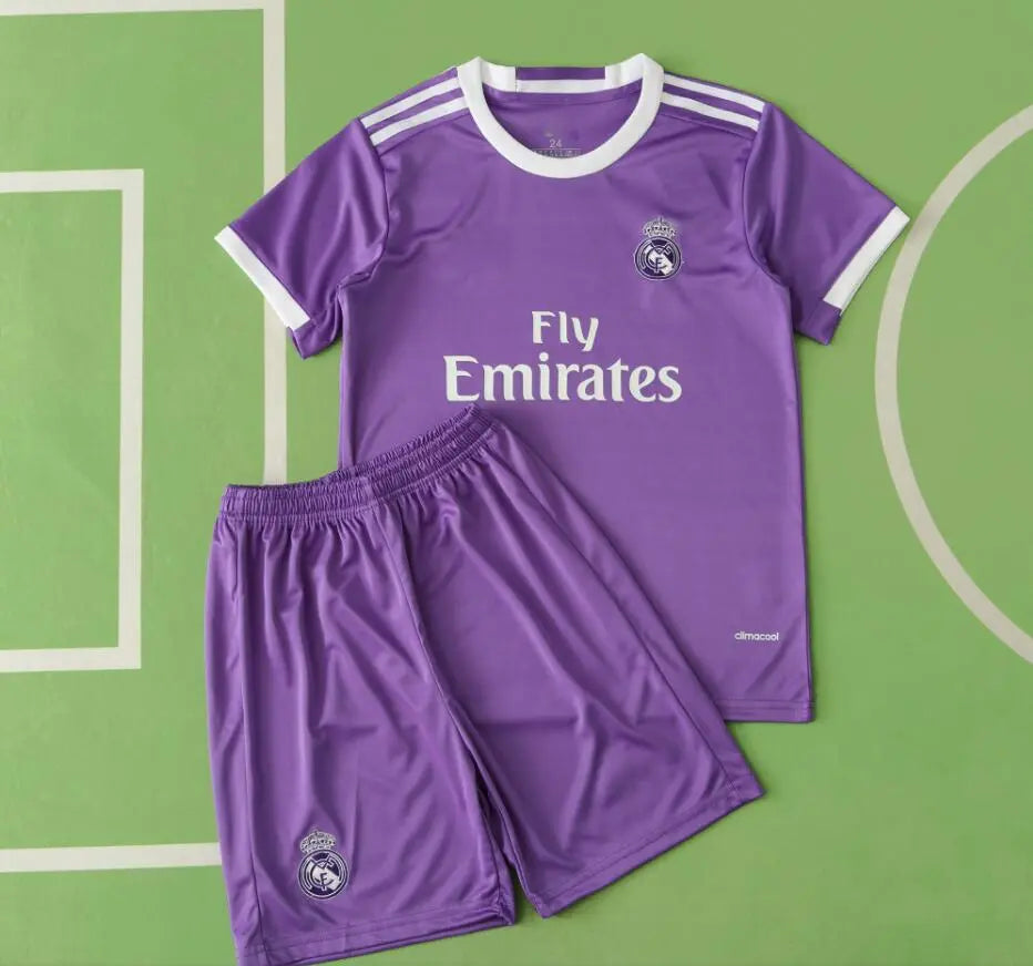 RM CF Away Kids Kit 16/17 Season