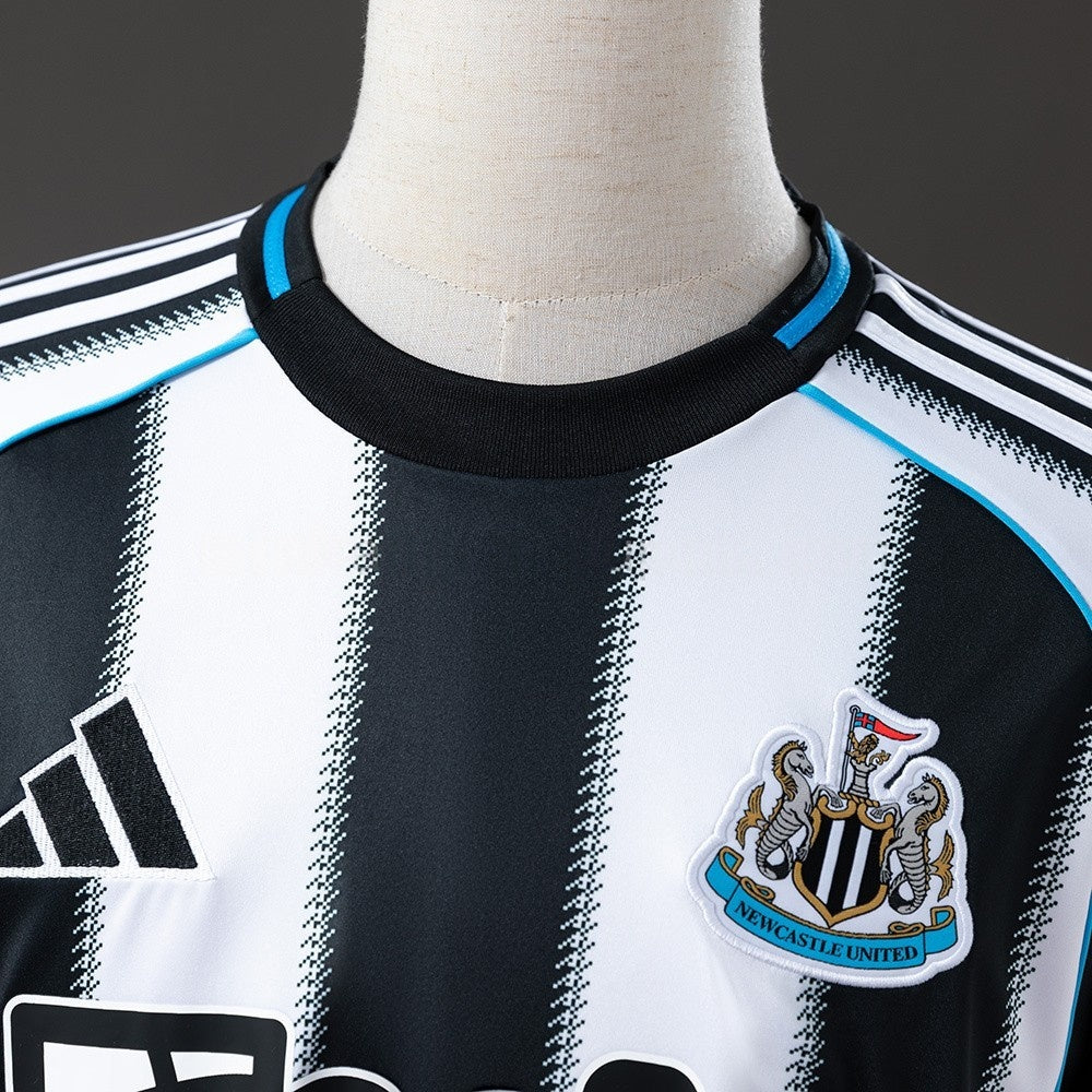 Newcastle United Jersey 25/26 Home Football Kit