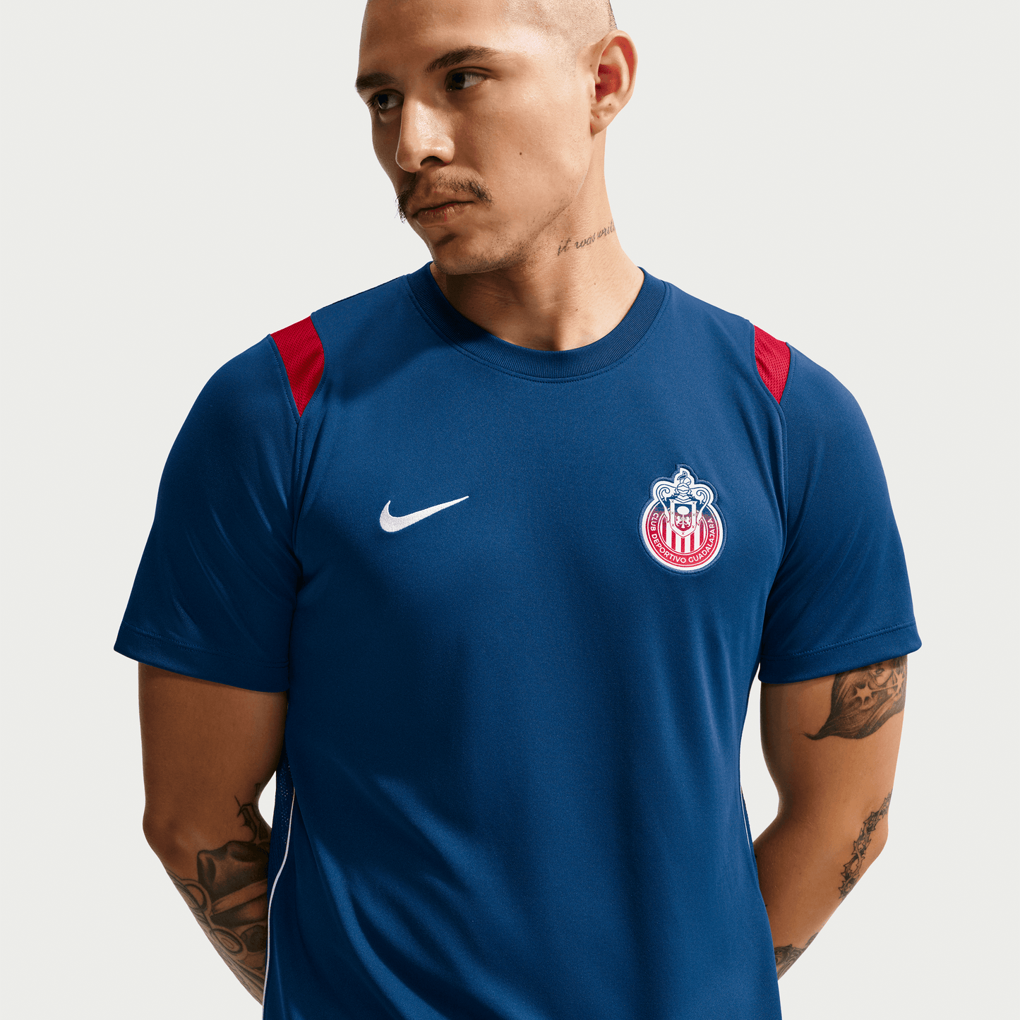 Nike C.D. Guadalajara Academy Pro Dri-FIT Soccer Short-Sleeve Knit Top