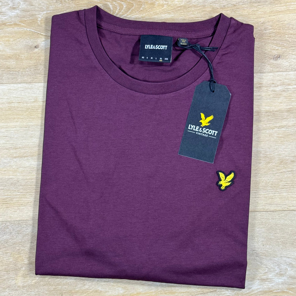 Lyle & Scott Cotton Crewneck T-Shirt in Burgundy