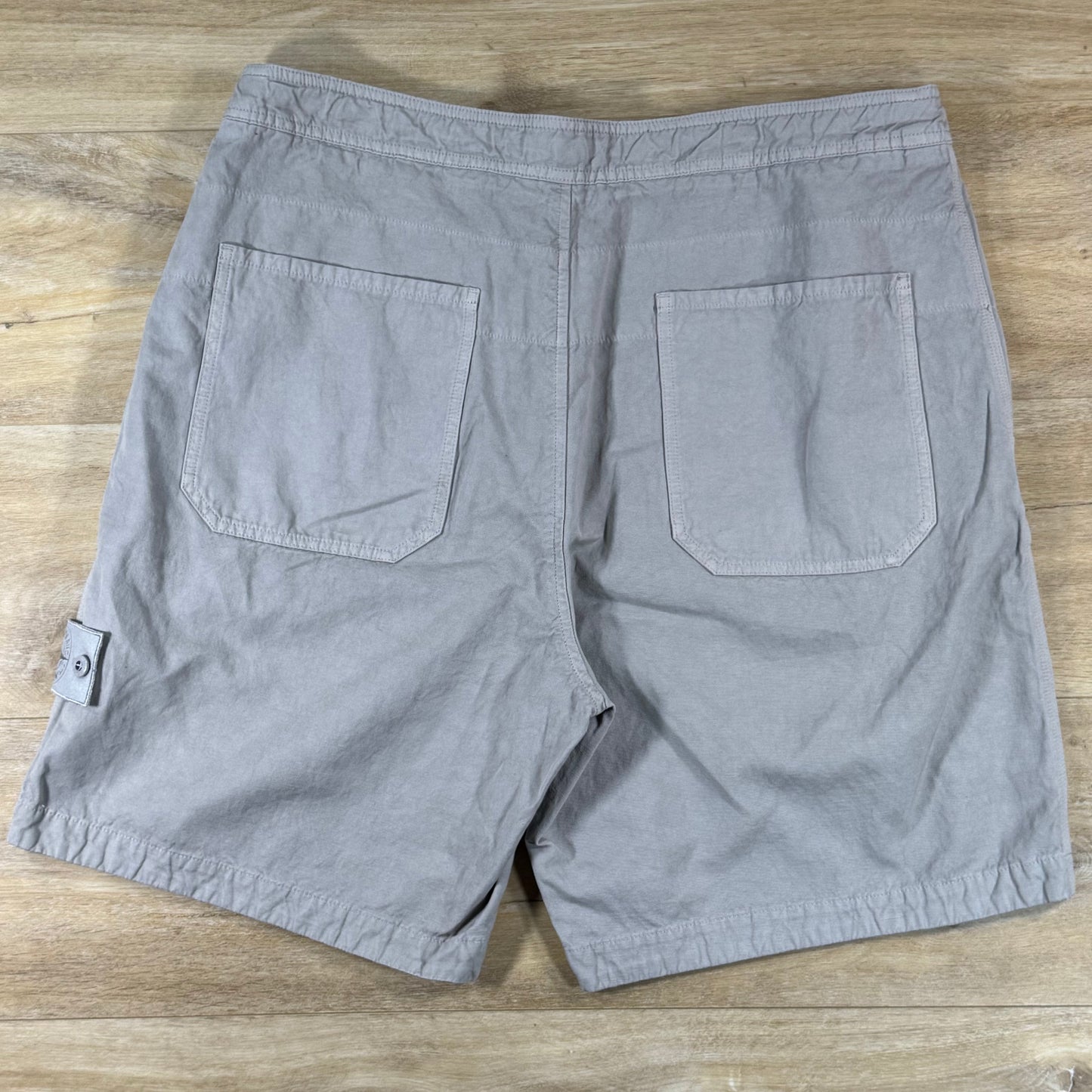 Stone Island Ghost Linen Comfort-Fit Bermuda Shorts in Dust Grey