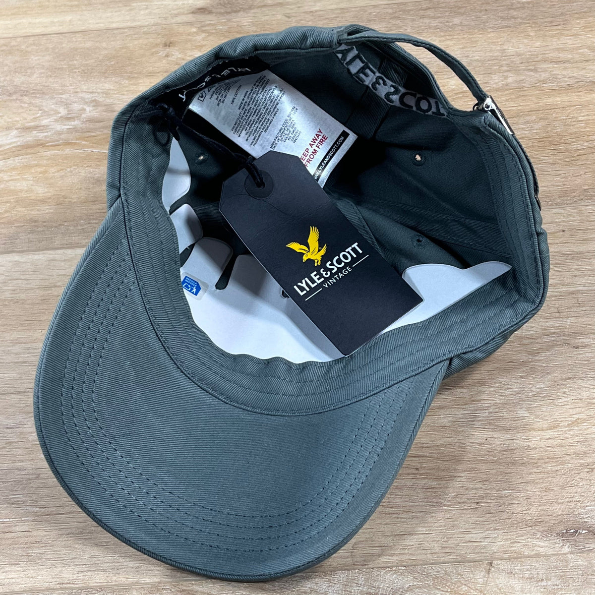 Lyle & Scott Baseball Cap in Green