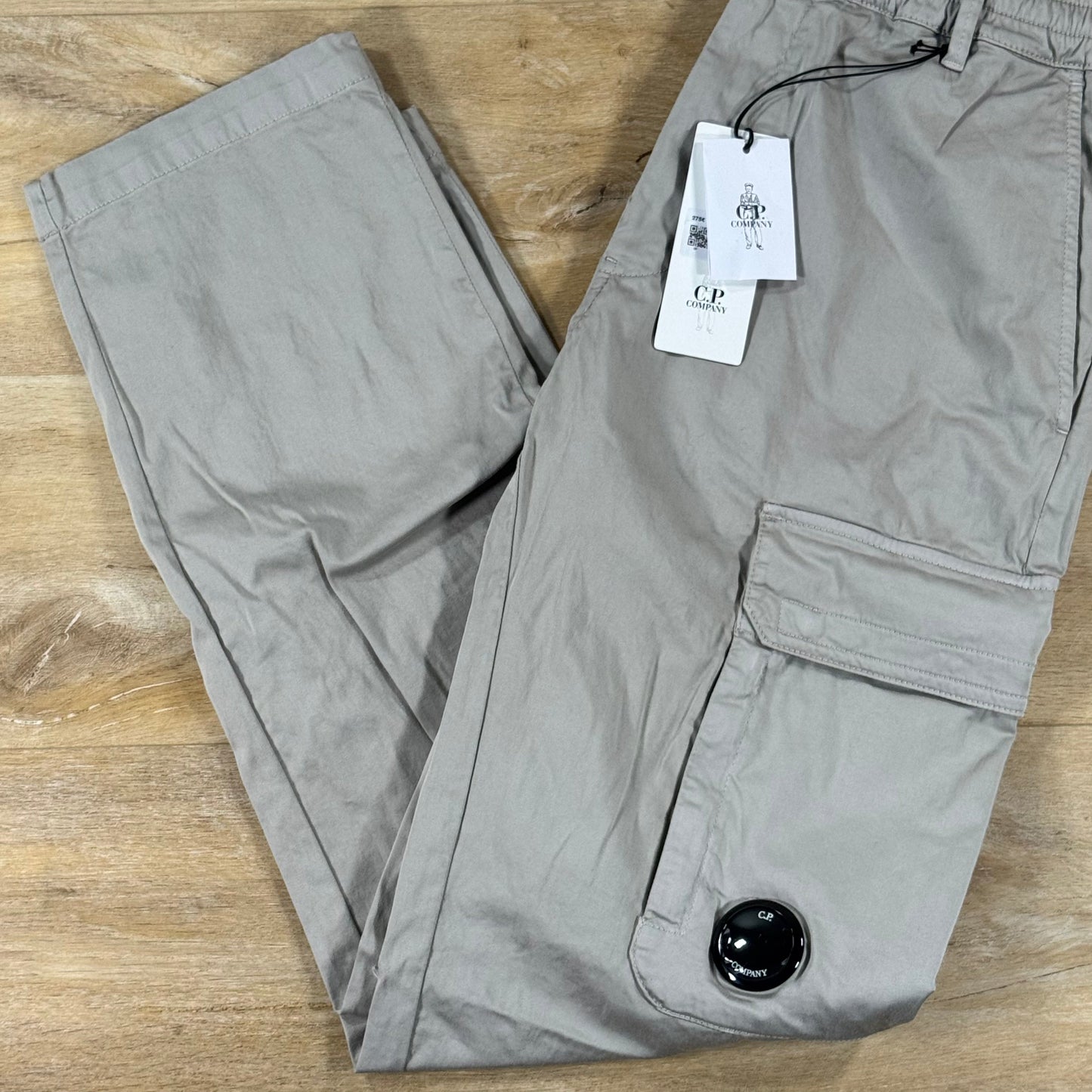C.P. Company Stretch Sateen Lens Cargo Pants in Dove