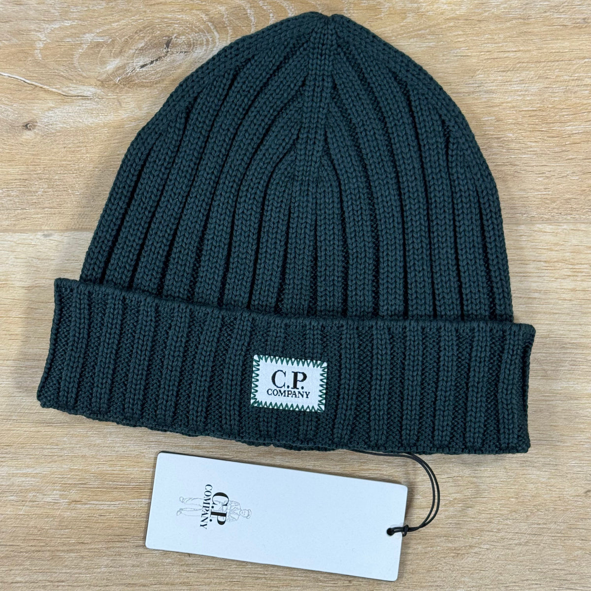 C.P. Company Extra Fine Merino Wool Logo Beanie in Ponderosa Pine - Green