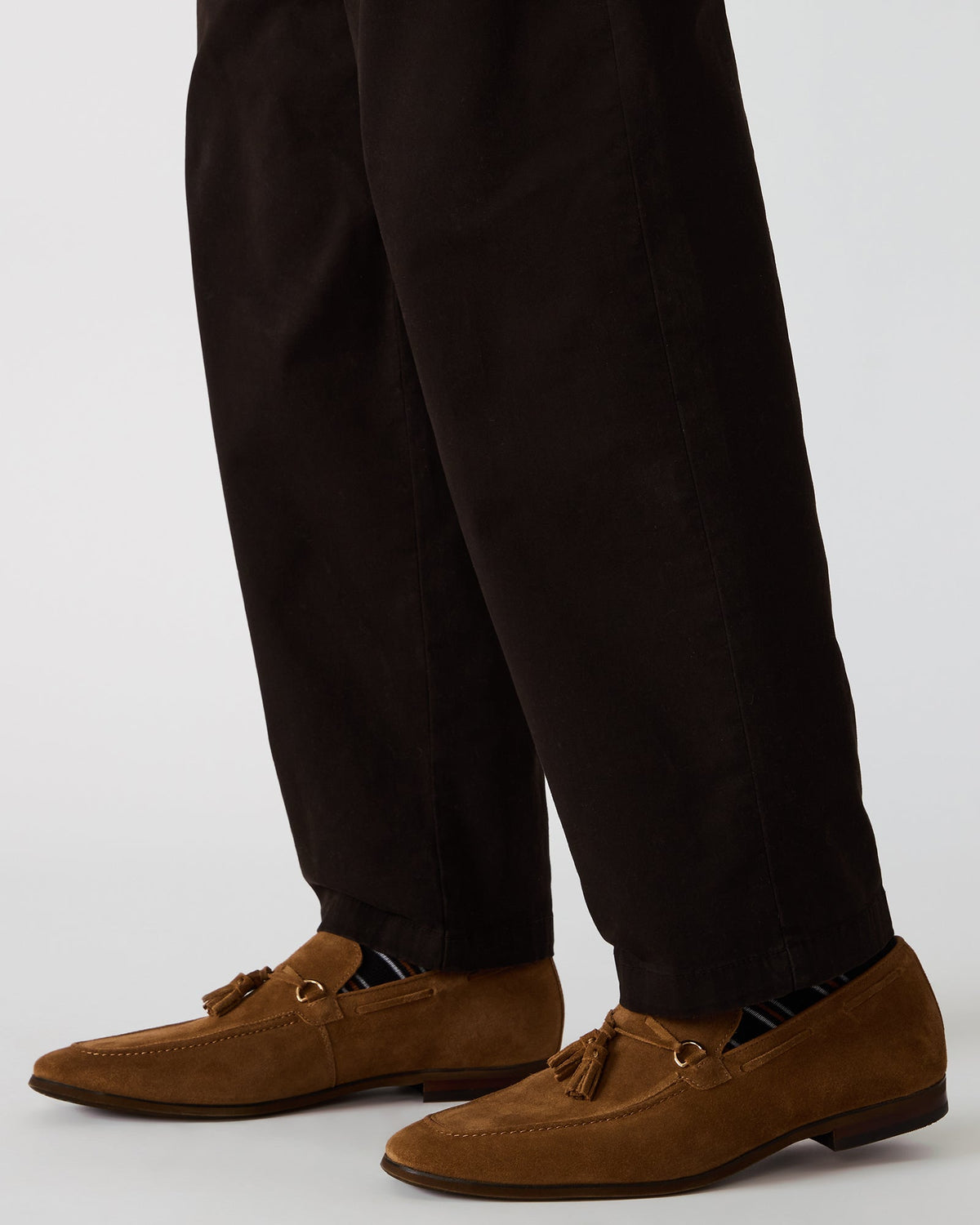 LOGAN TAUPE SUEDE