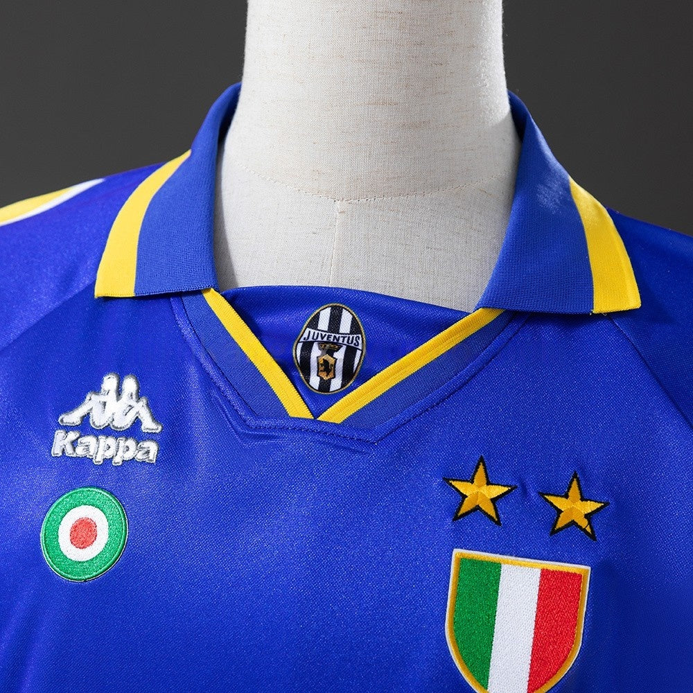 Juventus Jersey 1995-97 Away Retro Football Kit