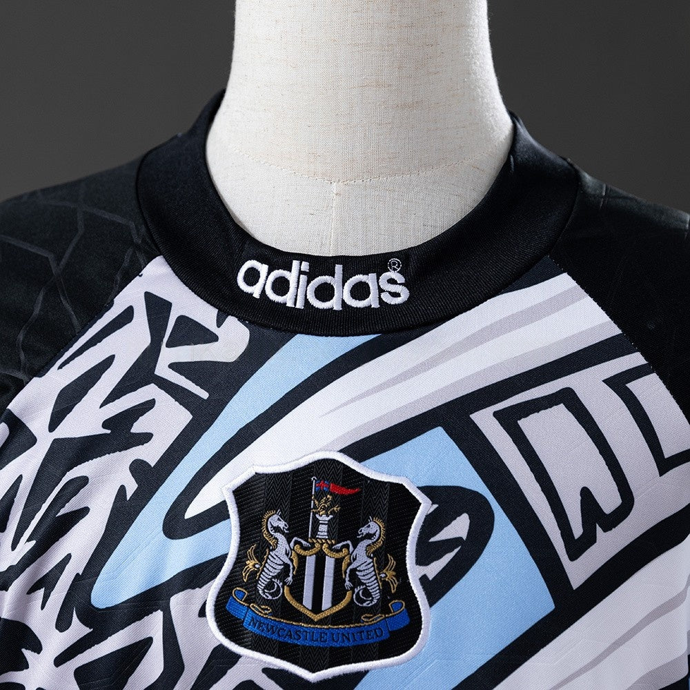 Newcastle United Jersey 1995-96 Goalkeeper Retro Football Kit Long Sleeves