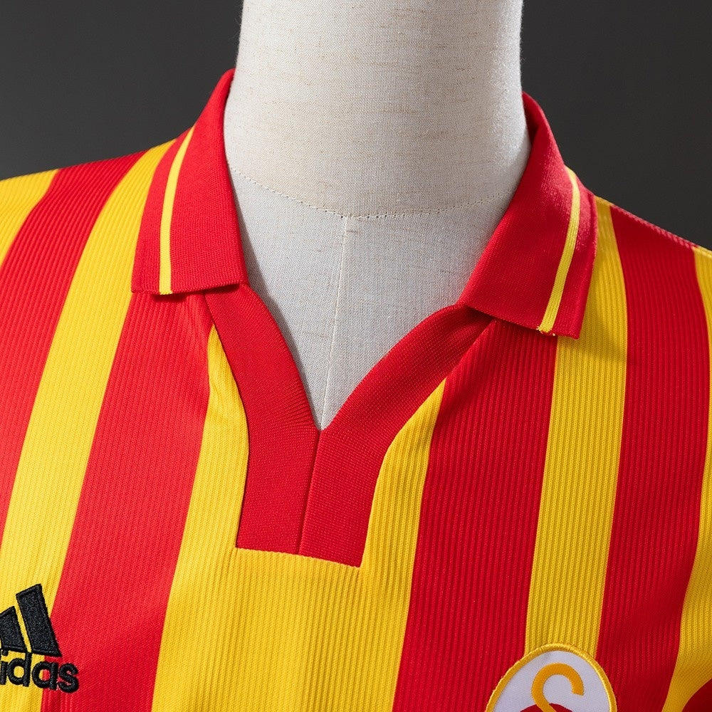 Galatasaray Jersey 1999-00 Home Retro Football Kit