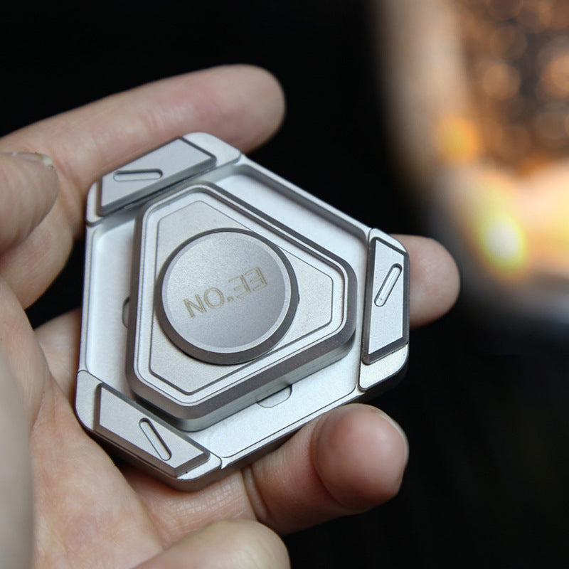 Magnetic Fidget Spinner – Gyro Heart Interactive Metal with R188 Bearings