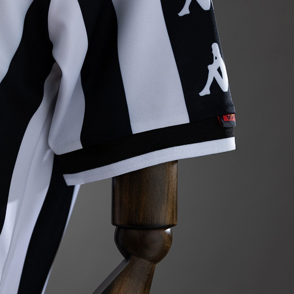 Juventus Jersey 1999-00 Home Retro Football Kit