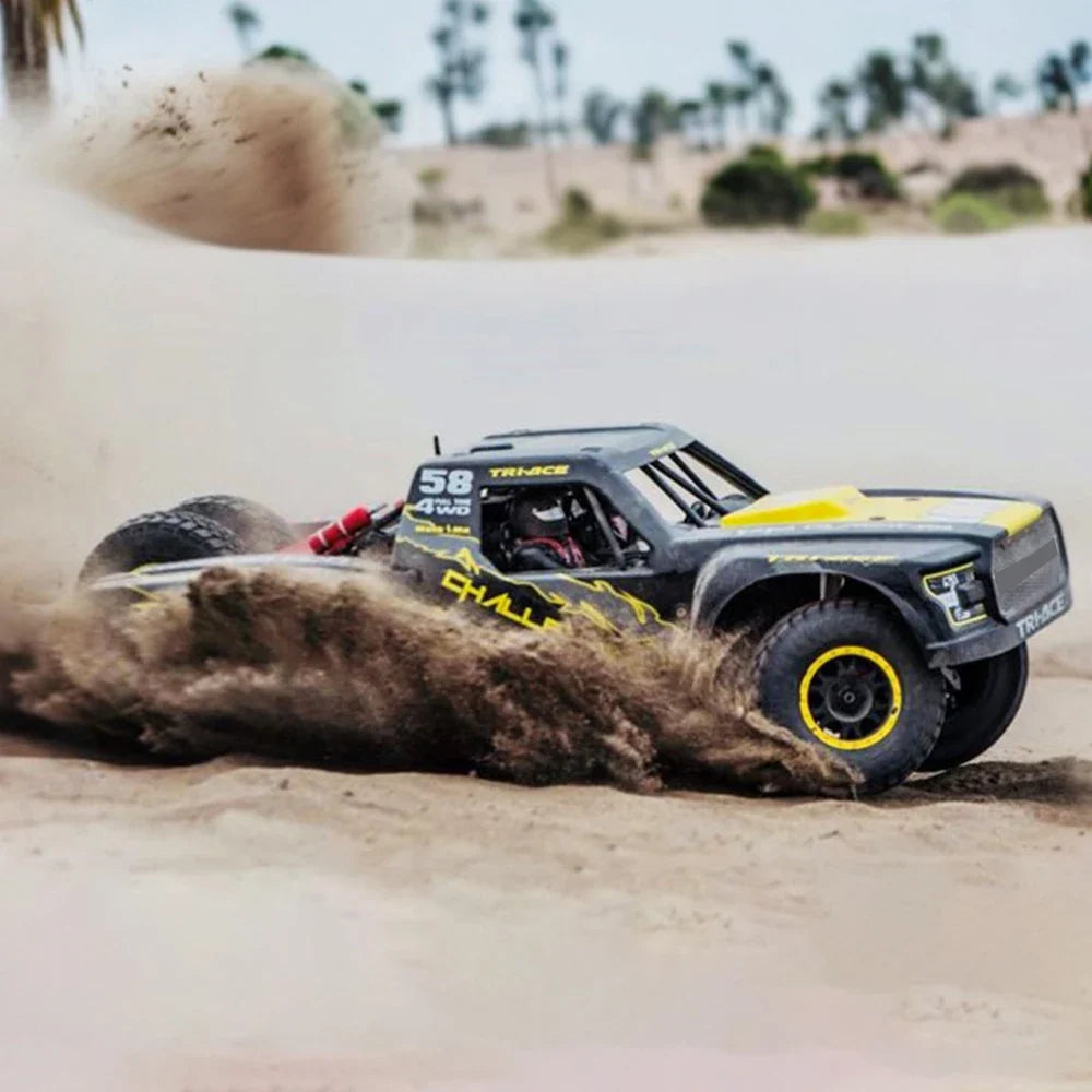 TRACTION Hobby KM Challenger 1/6 Scale 4WD Solid Rear Axle RC Desert Truck — ARTR / RTR