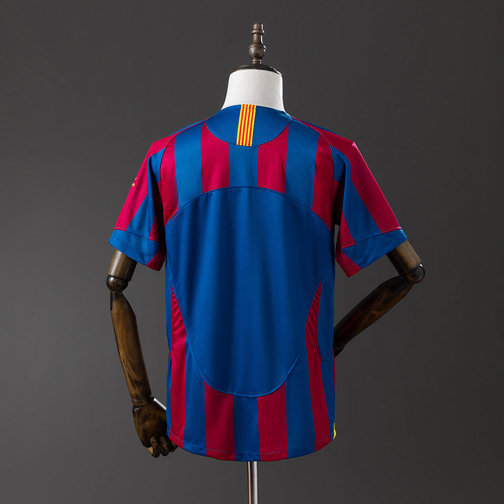 Barcelona Jersey 2005-06 Home Retro Football Kit