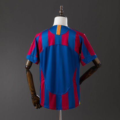 Barcelona Jersey 2005-06 Home Retro Football Kit