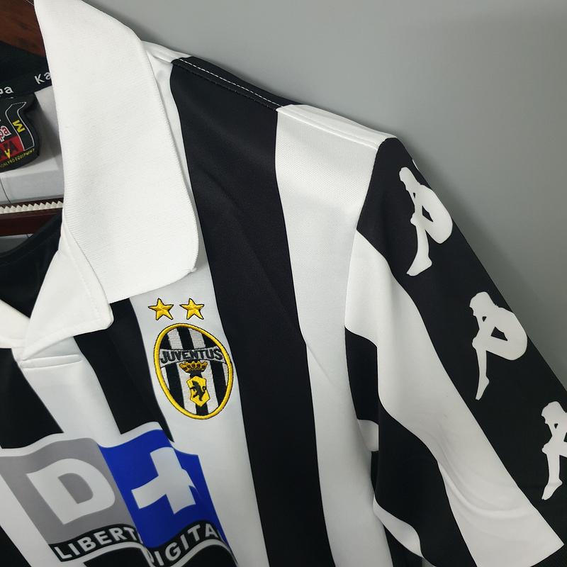 Juventus Retro Jersey 1999/00 Home Football Jersey Soccer Shirt