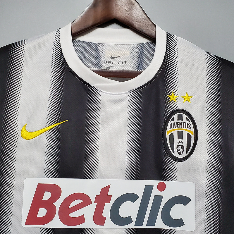 Juventus Retro Jersey 2011/12 Home Football Jersey Soccer Shirt