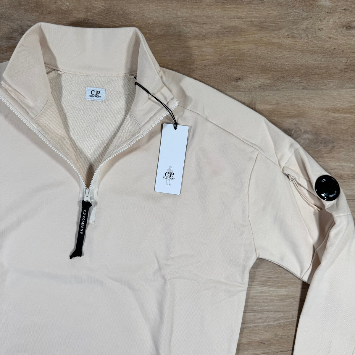 C.P. Company Diagonal Raised Half-Zip Lens Sweatshirt in Pistachio Shell