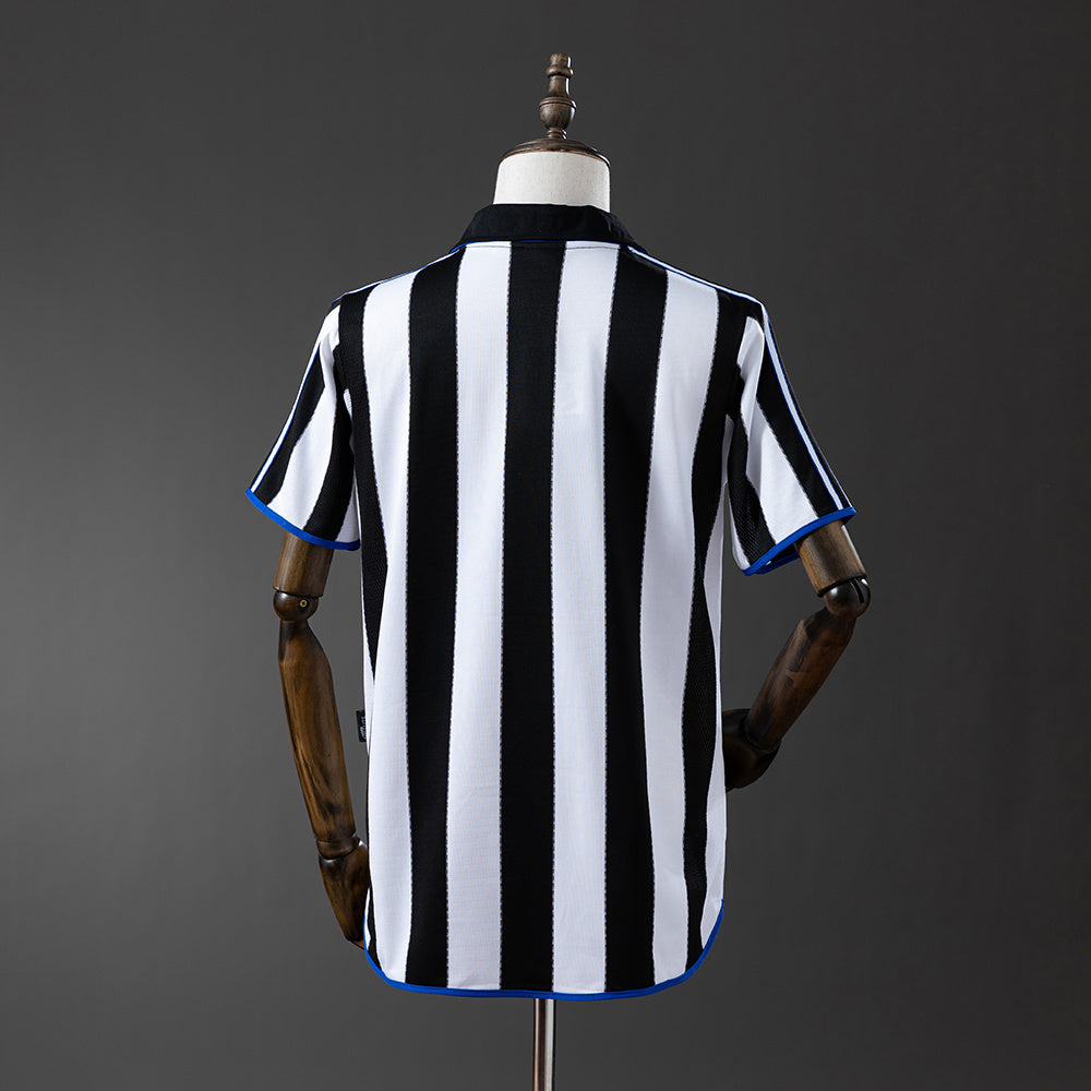 Newcastle United Jersey 1999-00 Home Retro Kit