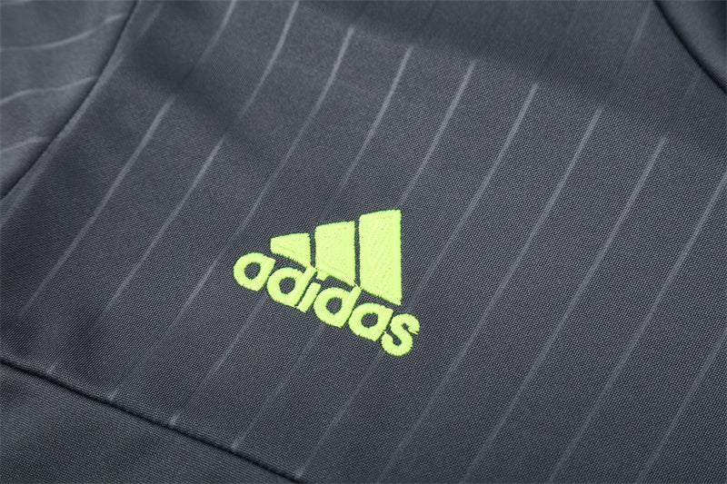 Retro Real Madrid Training Tracksuits 2015-16 Football Kit Soccer Jersey
