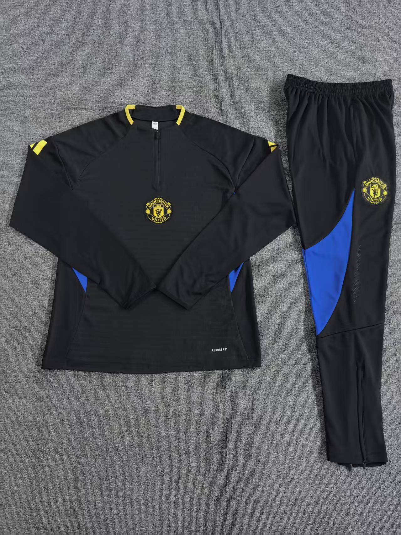 Kids Manchester United Training Tracksuits 25/26 Football Kit Soccer Jersey