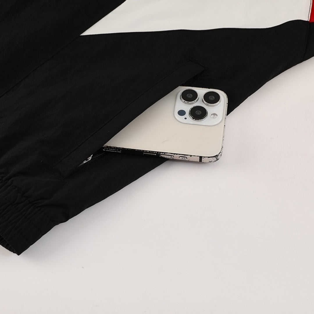 2025/26 Manchester United Black Windbreaker Jacket