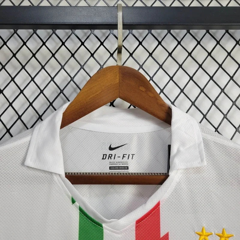 Retro Juventus Jersey Away Kit 2010/11 Football Soccer Shirt