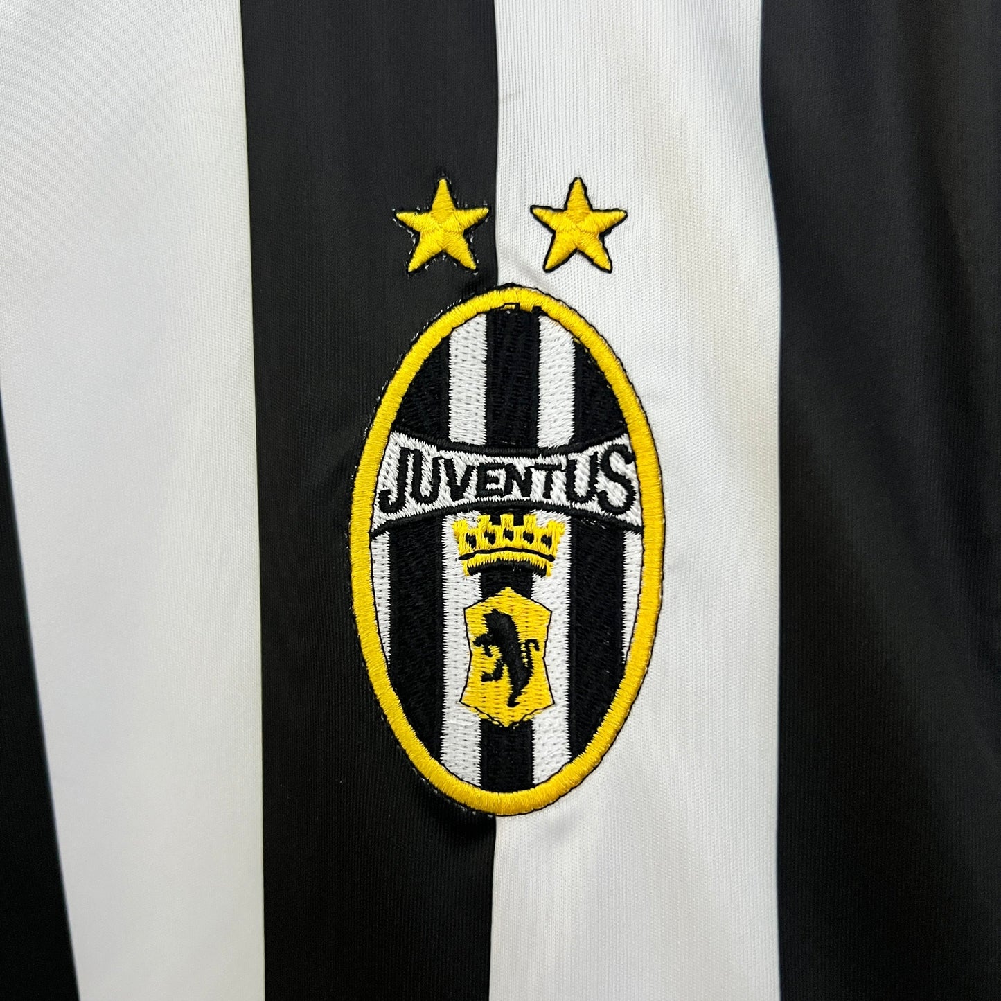 Retro Juventus Jersey 2003-04 Home Football Kit Soccer Jersey