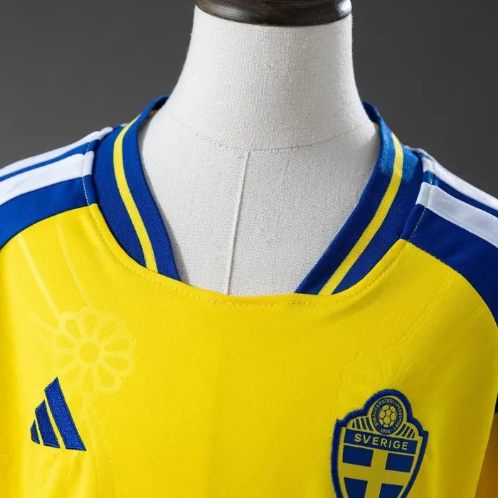 Kids Sweden Home Jersey 2026 World Cup Football Kit Soccer Shirt