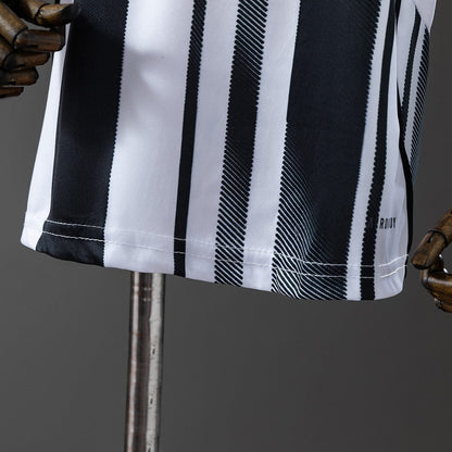 Kids Juventus Jersey 25/26 Home Football Kit