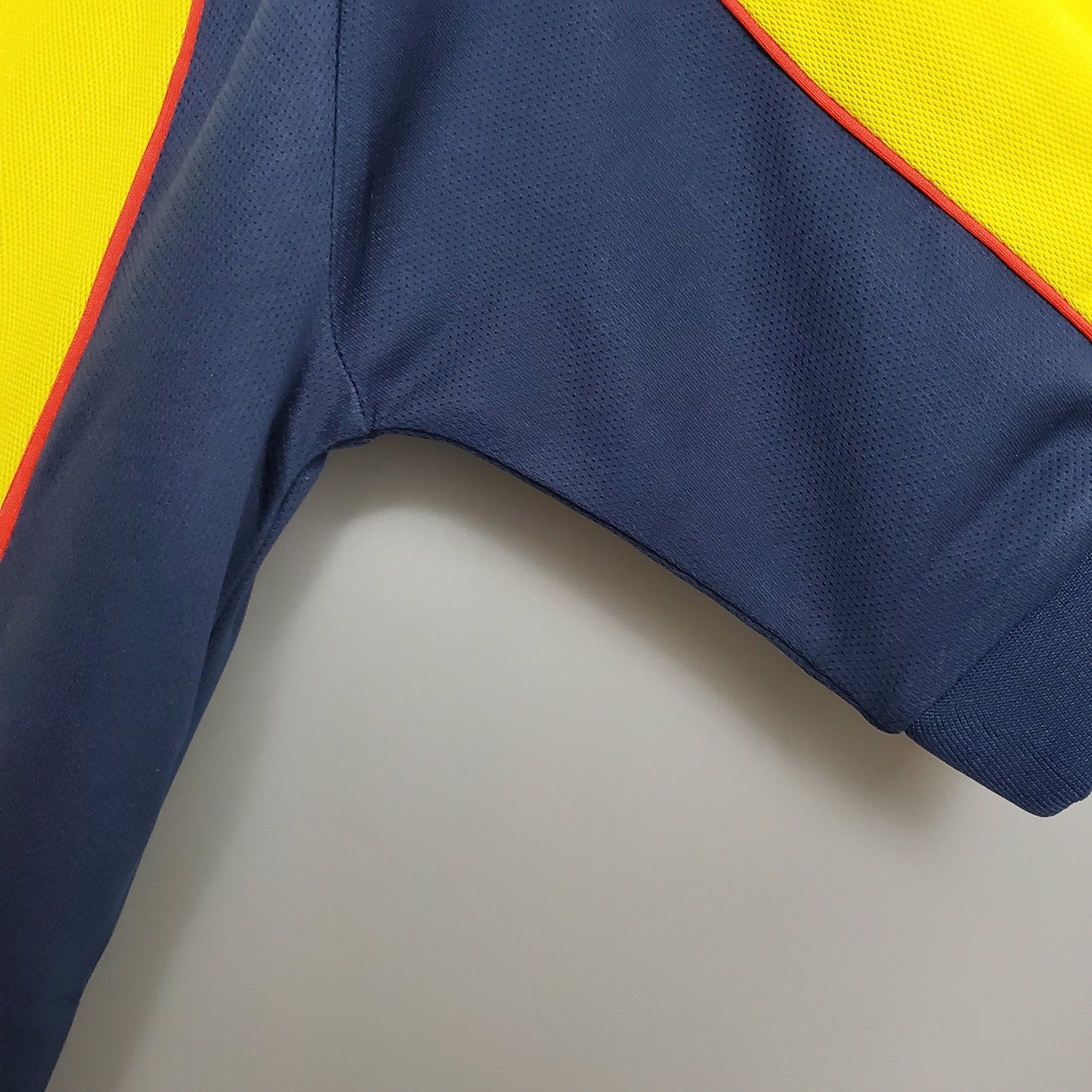 Retro Club America Jersey 2001-02 Home Yellow Football Kit Soccer Jersey