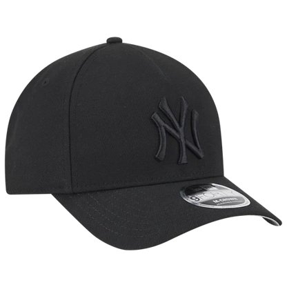 New Era New York Yankees 9FORTY Adjustable Hat Black on Black