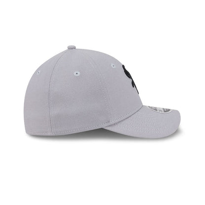 New Era Chicago White Sox 39THIRTY M-Crown Stretch Fit Hat-Gray