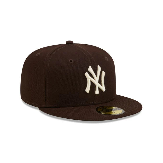 New Era New York Yankees Basic 59FIFTY Fitted Hat - Brown