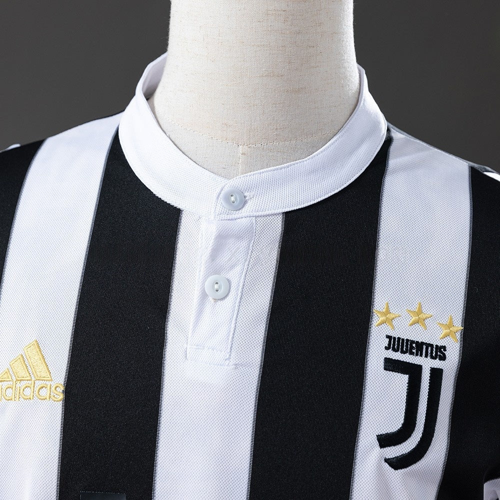 Juventus Jersey 2017/18 Home Retro Football Kit