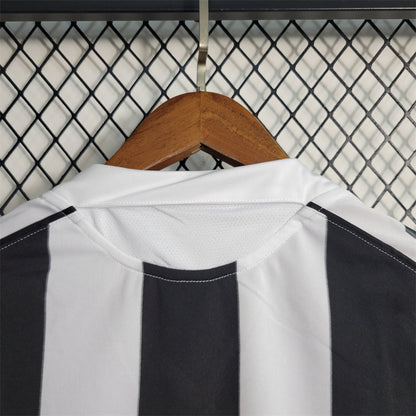 Retro Newcastle United Jersey 2005-07 Home Football Kit Soccer Shirt