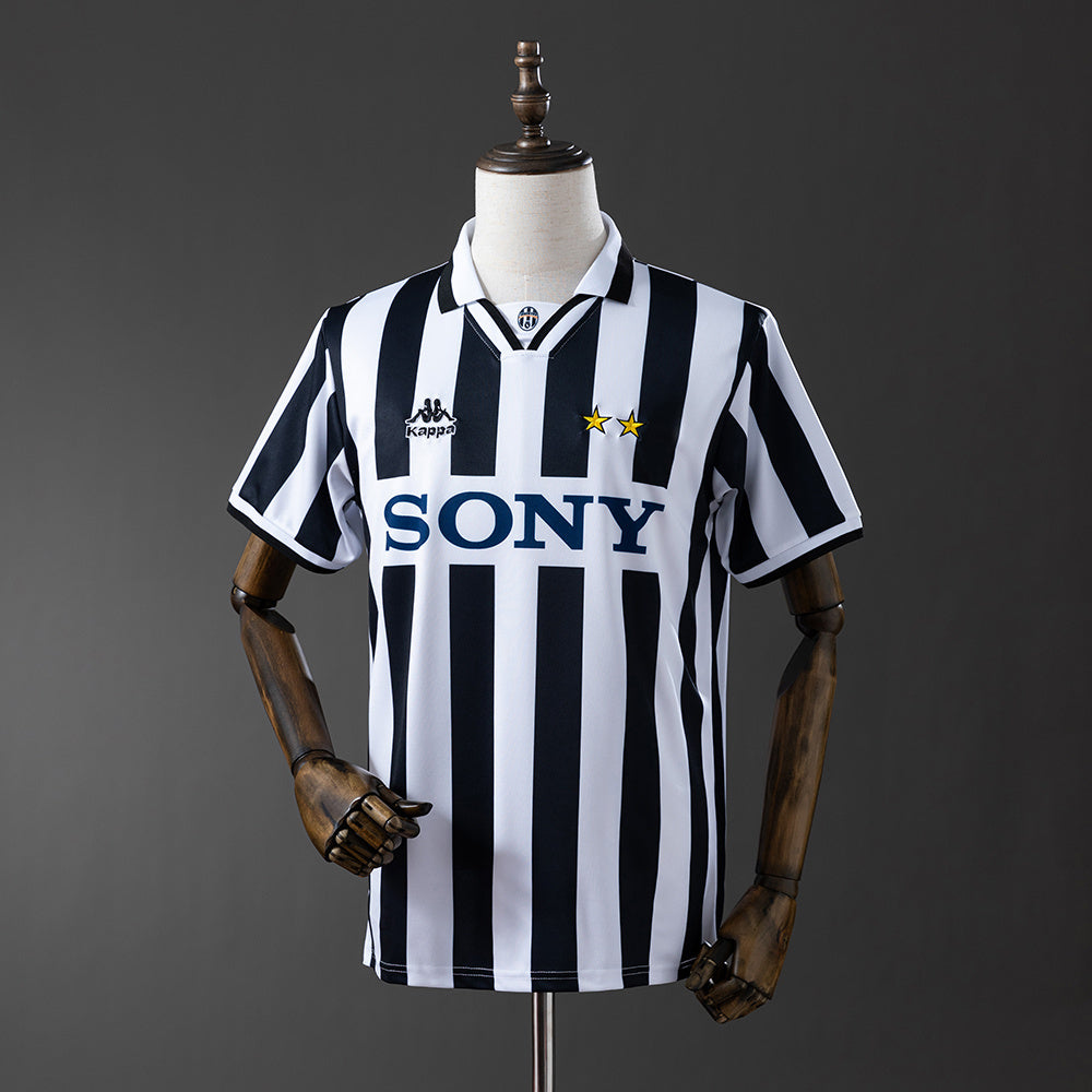 Juventus Jersey 1995-97 Home Retro Football Kit