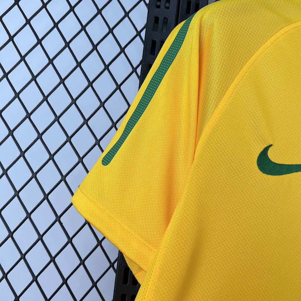 Retro Brazil Jersey 2010 Home Football Kit Soccer Jersey