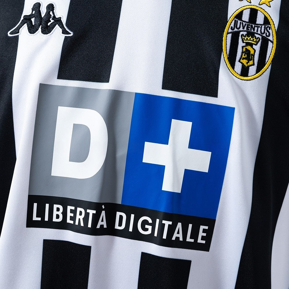 Juventus Jersey 1999-00 Home Retro Football Kit