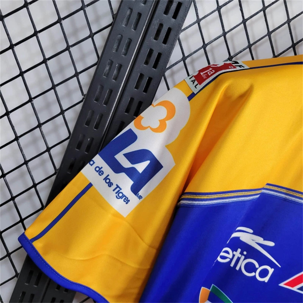 Retro Club Tigres Jersey 2001/02 Home Football Kit Soccer Jersey