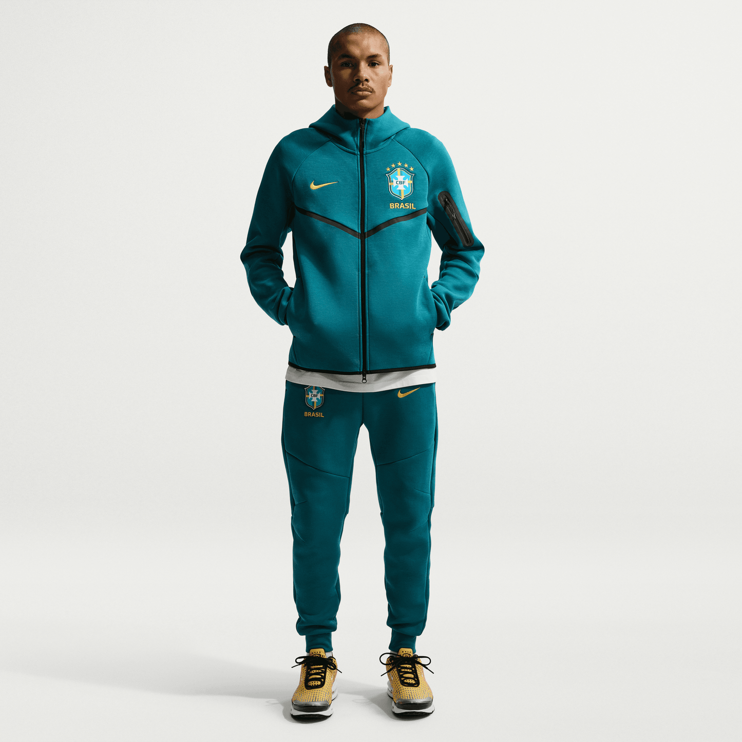 Nike Brazil Tech Fleece Windrunner Men's Soccer Full-Zip Hoodie