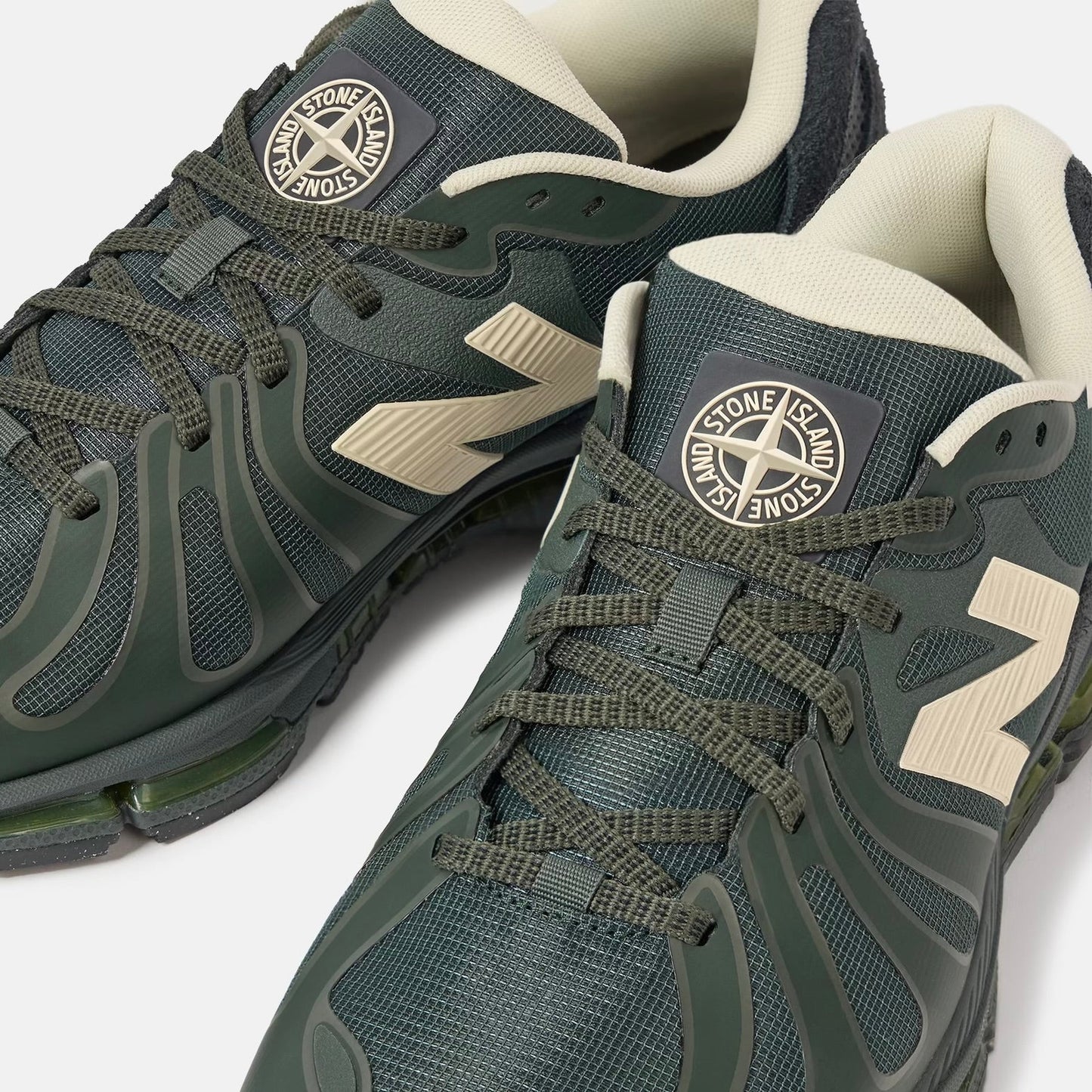Stone Island | New Balance Abzorb 1890 Trainer in Juniper
