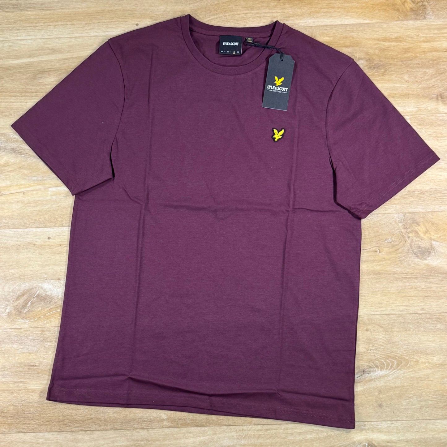 Lyle & Scott Cotton Crewneck T-Shirt in Burgundy