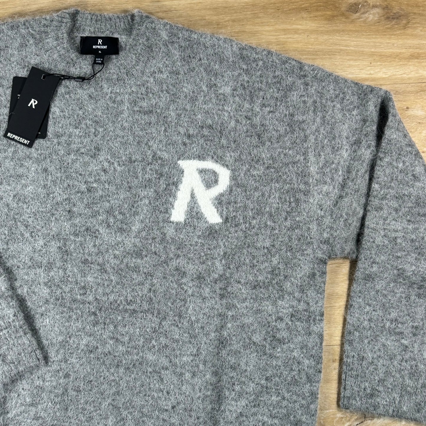 Represent Logo Knit Sweater in Grey