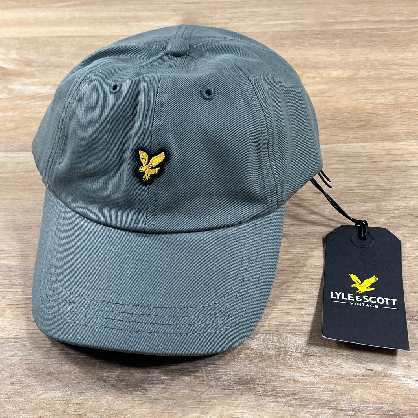 Lyle & Scott Baseball Cap in Green