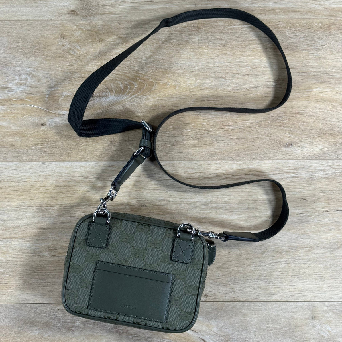 Gucci Neo Original Messenger Bag in Green