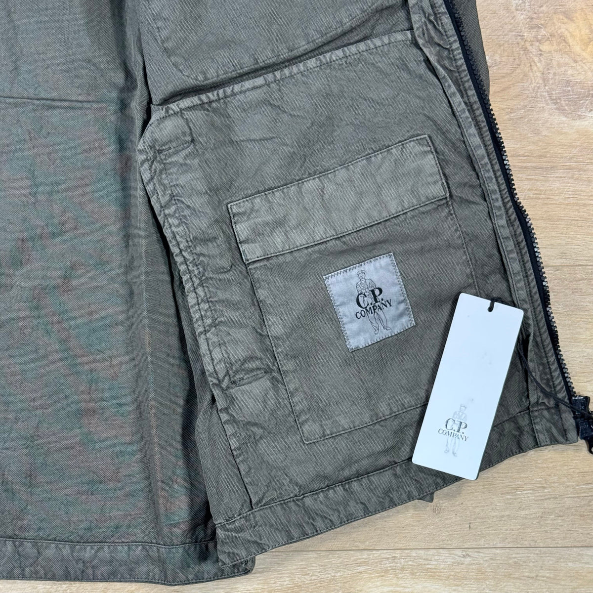 C.P. Company Panama-R Zipped Lens Overshirt in Moss Gray - Green
