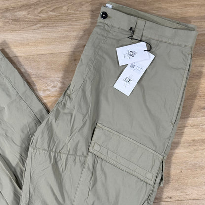 C.P Company 50 Fili Stretch Lens Cargo Pants in Moss Gray - Green