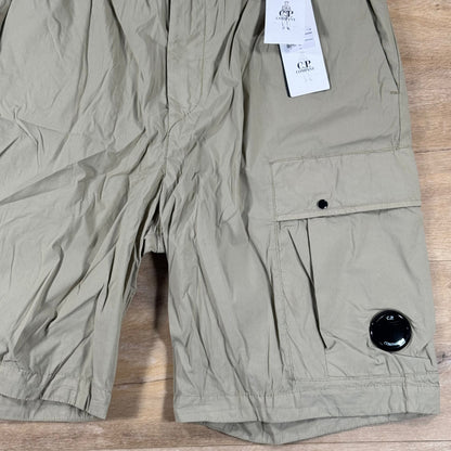C.P. Company 50 Fili Stretch Loose Lense Cargo Shorts in Moss Gray - Green