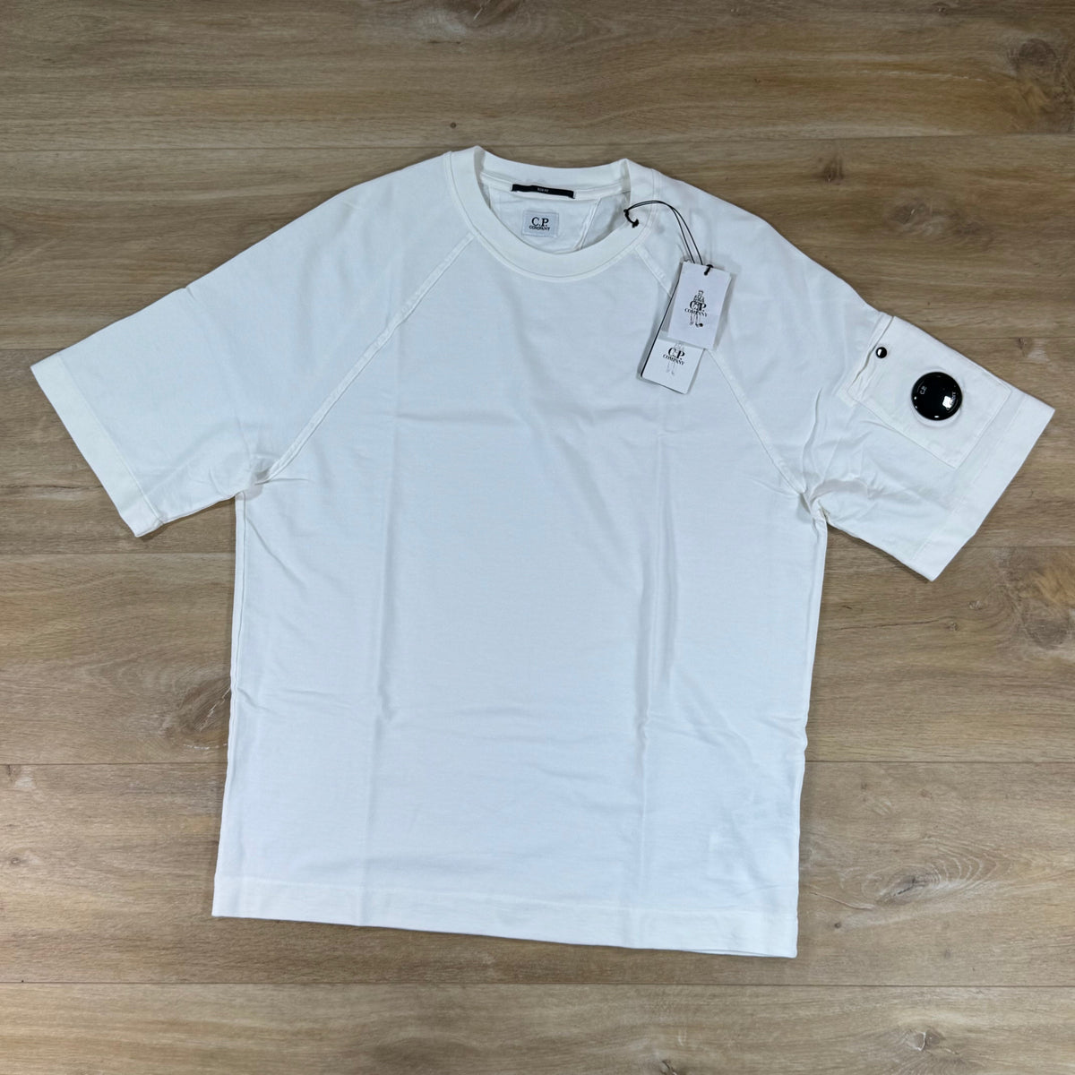 C.P. Company Light Fleece Short-Sleeve Lens Sweatshirt in Gauze White